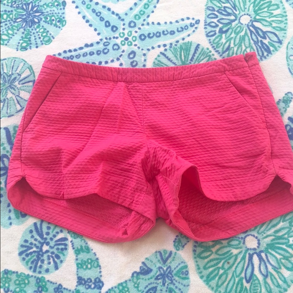 Textured Lilly Pulitzer shorts size 4